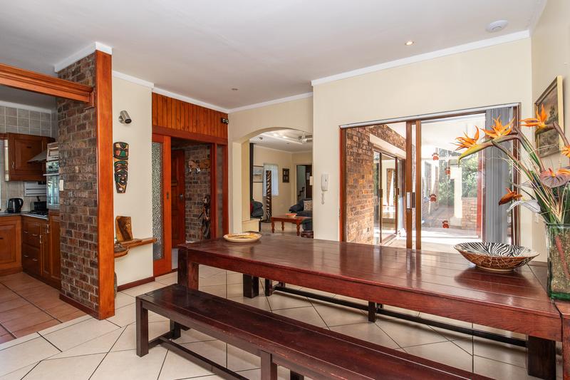 4 Bedroom Property for Sale in Bergvliet Western Cape